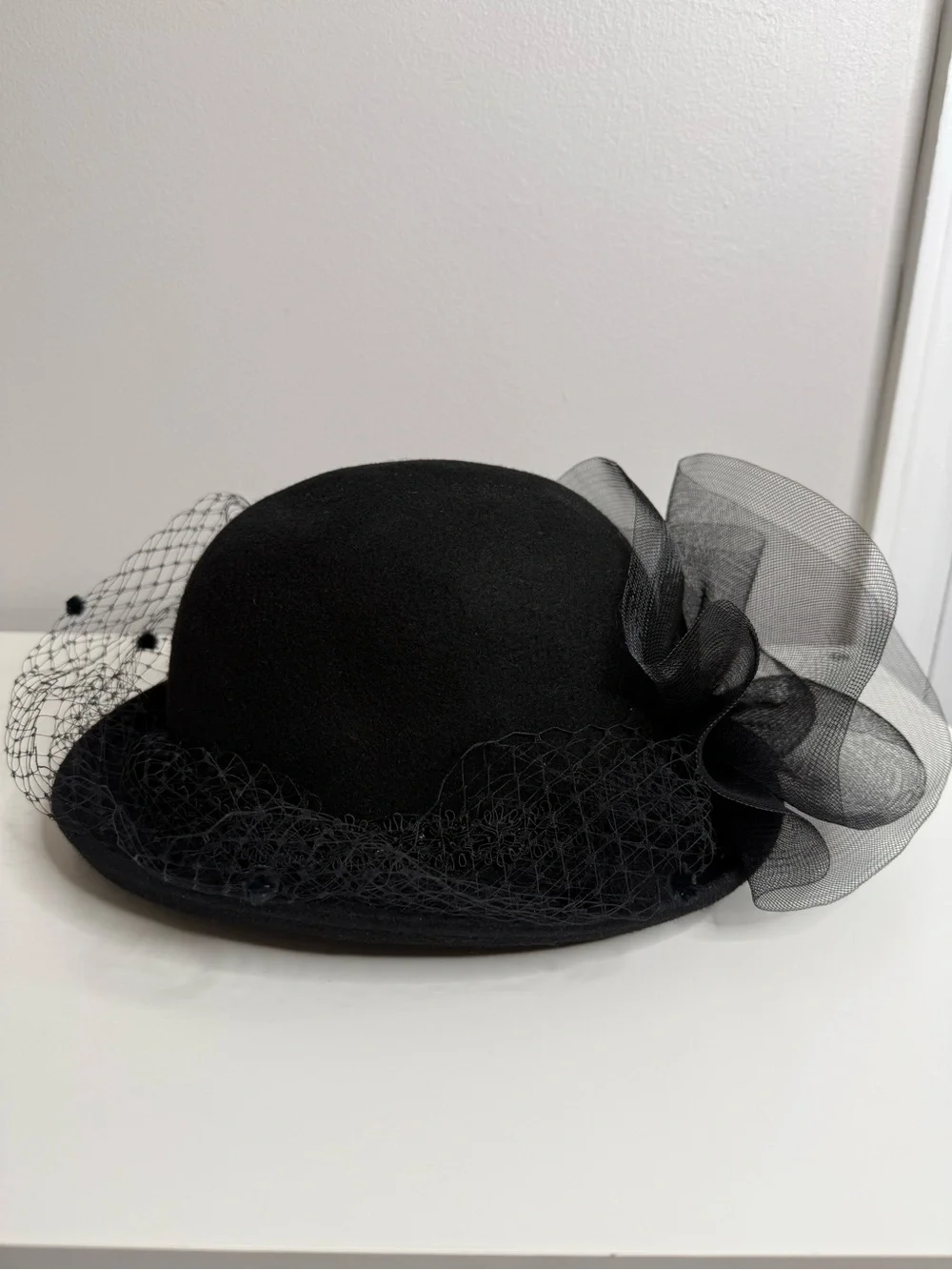 Milan by Charm Vintage Decorative Derby Hat Black Tulle flower NWT deadstock
